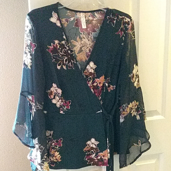 Shirt - Picture 1 of 2